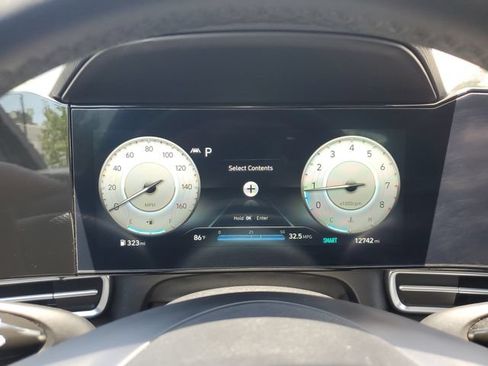 Used 2023 Hyundai Elantra SEL w/ Convenience Package FWD image 24
