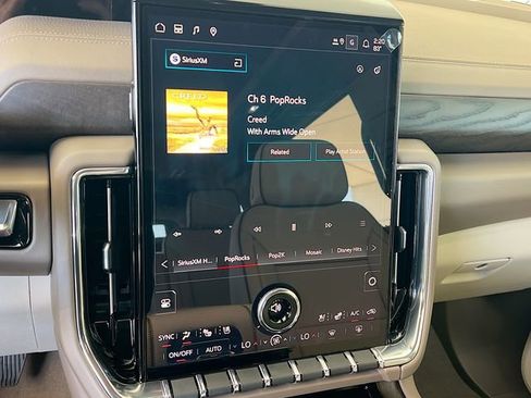 New 2026 GMC Yukon Denali w/ Sun & Power Step Package image 10