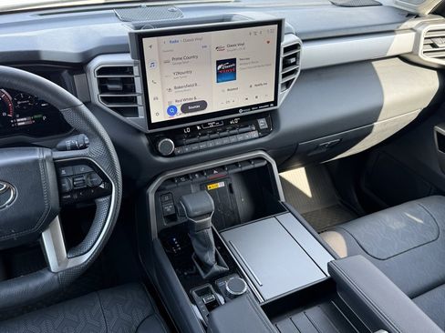 Used 2024 Toyota Sequoia Limited image 29