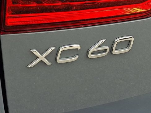 Certified 2023 Volvo XC60 B5 Plus w/ Climate Package AWD/4WD image 31