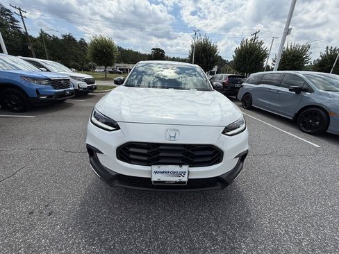 New 2026 Honda HR-V Sport image 5