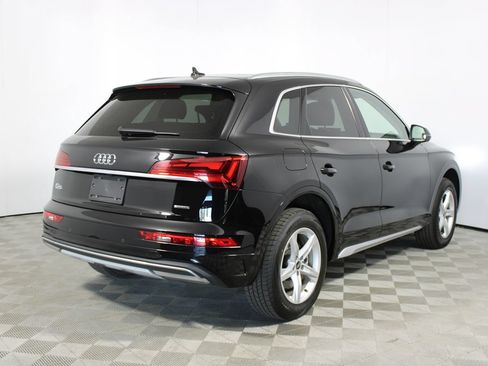 Used 2023 Audi Q5 2.0T Premium w/ Convenience Package AWD/4WD image 42