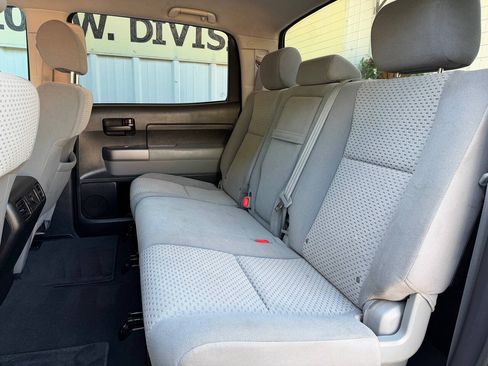 Used 2013 Toyota Tundra 2WD CrewMax w/ SR5 Pkg image 29