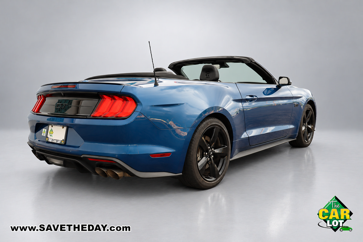 Used 2022 Ford Mustang GT Premium w/ Equipment Group 401A RWD image 18
