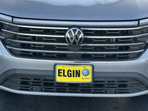 Certified 2024 Volkswagen Atlas SE image 10