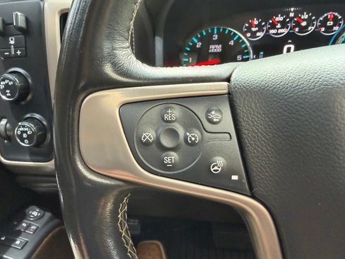 Used 2018 GMC Sierra 1500 Denali w/ Denali Ultimate Package AWD/4WD image 19
