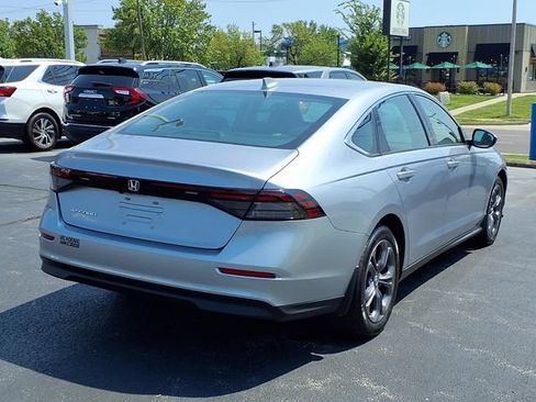 Used 2023 Honda Accord EX image 4