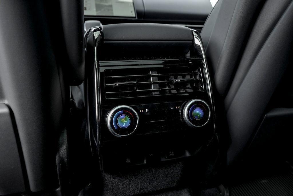 New 2026 Land Rover Range Rover Sport SE AWD/4WD image 17