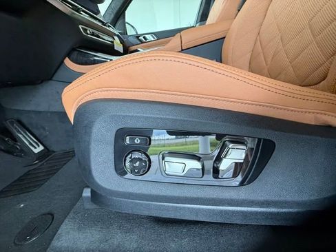 Certified 2026 BMW X7 xDrive40i AWD/4WD image 33