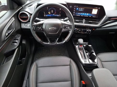 Certified 2024 Chevrolet Trax RS w/ Driver Confidence Package FWD image 11