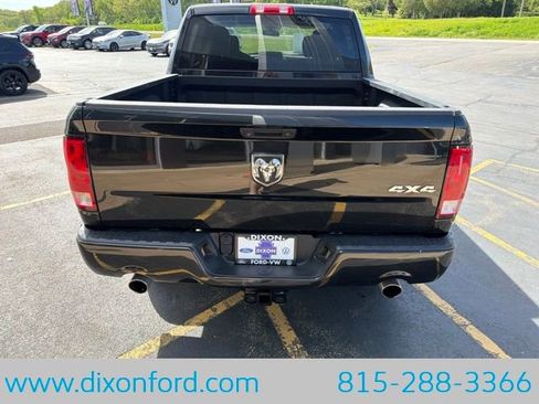 Used 2018 RAM 1500 Express AWD/4WD image 7