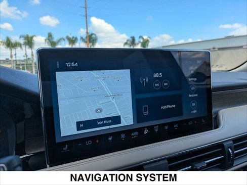 New 2025 Lincoln Corsair Reserve image 9