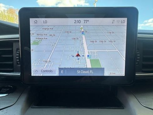 Used 2023 Ford Explorer XLT w/ Equipment Group 202A image 18