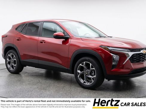 Used 2025 Chevrolet Trax LT w/ LT Convenience Package FWD image 1