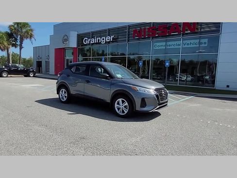 New 2025 Nissan Kicks Play S image 34