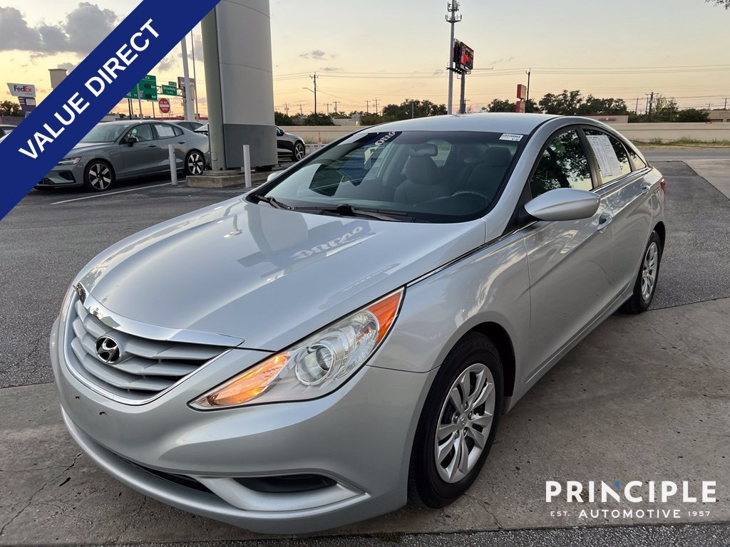 Used 2012 Hyundai Sonata GLS FWD image 4