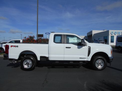 New 2026 Ford F250 XL w/ FX4 Off-Road Package image 31