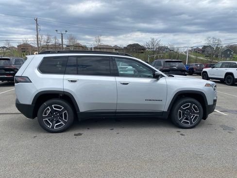 New 2026 Jeep Cherokee Limited AWD/4WD image 2