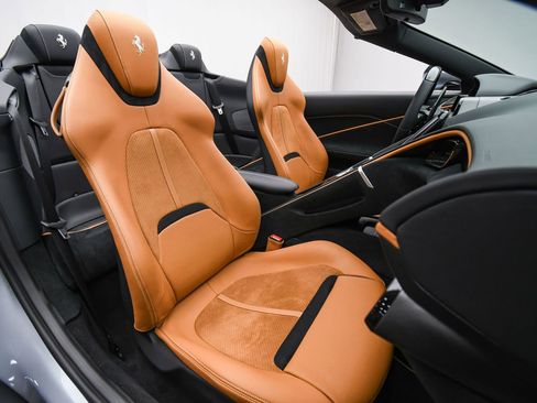 Certified 2025 Ferrari Roma Spider image 16