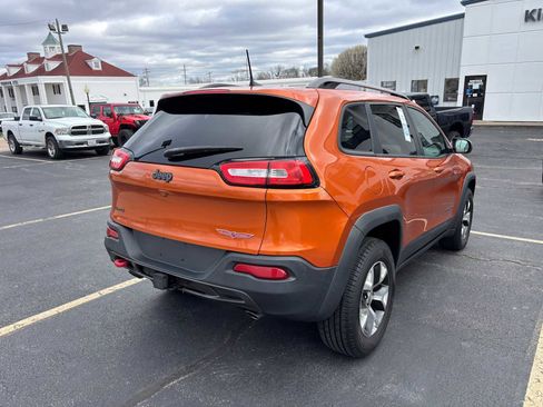 Used 2016 Jeep Cherokee Trailhawk w/ Leather Interior Group image 4