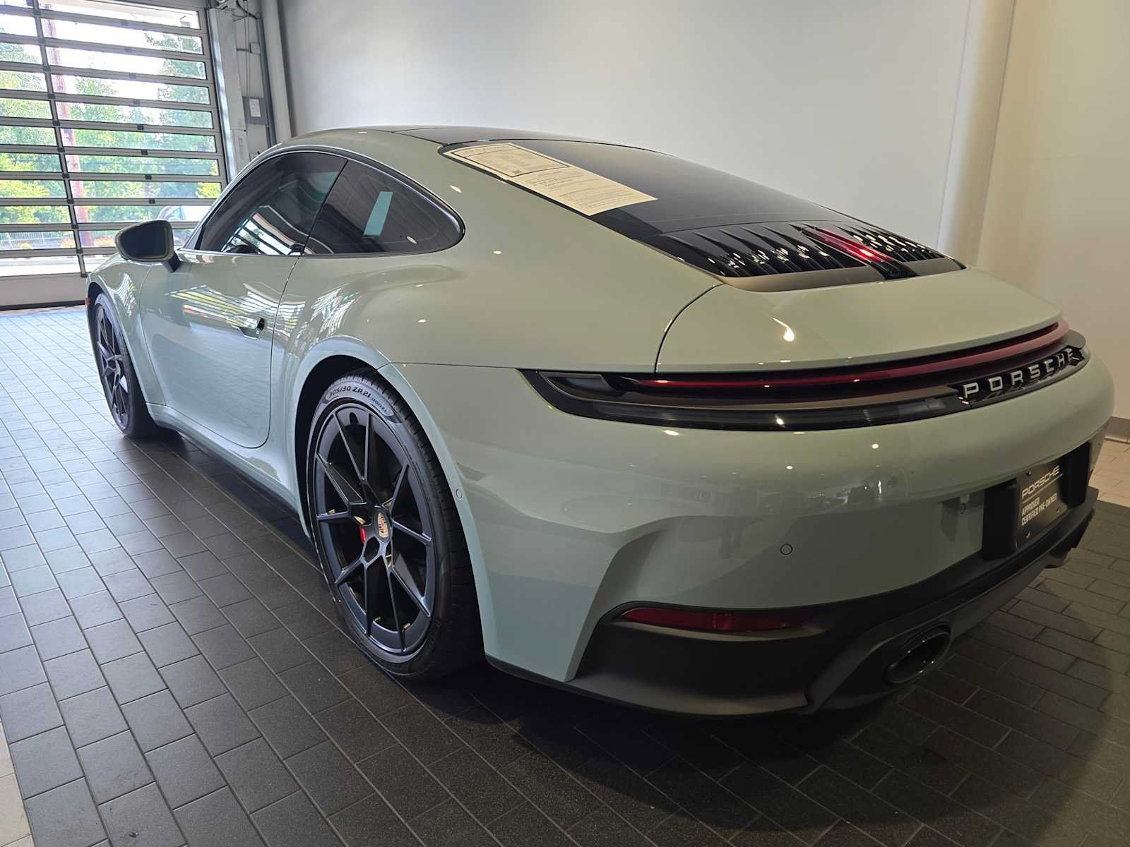 Used 2025 Porsche 911 Carrera S RWD image 3