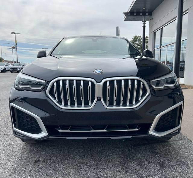 Used 2021 BMW X6 xDrive40i w/ Premium Package 2 AWD/4WD image 3