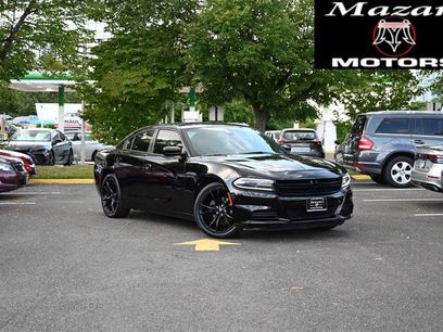 Used 2017 Dodge Charger SE w/ Blacktop Package