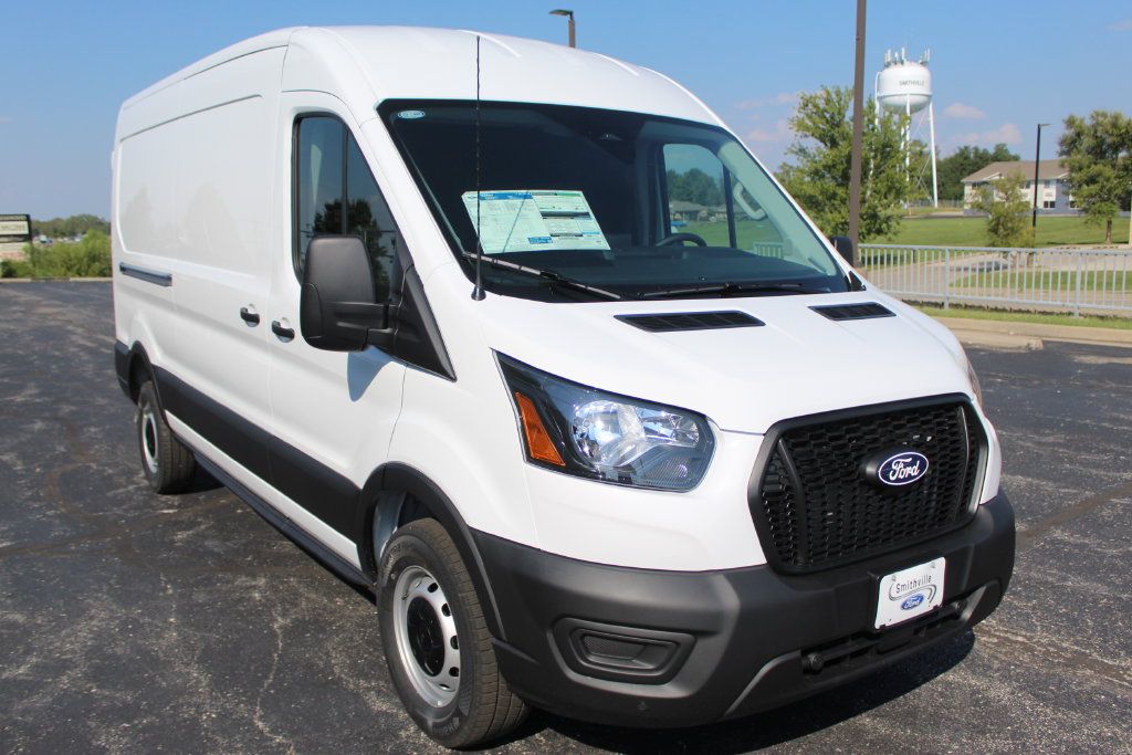 New 2027 Ford Transit 250 148 Medium Roof w/ Load Area Protection Package RWD image 7