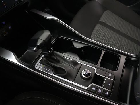 Used 2025 Kia Sorento LX image 48