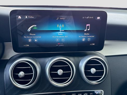 Used 2021 Mercedes-Benz GLC 300 image 29