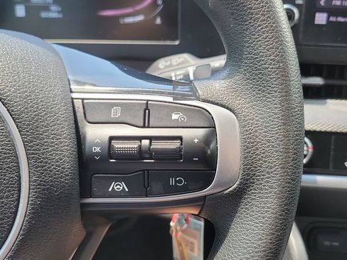 Used 2023 Kia Sportage LX FWD image 21