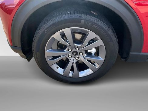 Used 2023 Ford Explorer XLT w/ Equipment Group 202A image 2