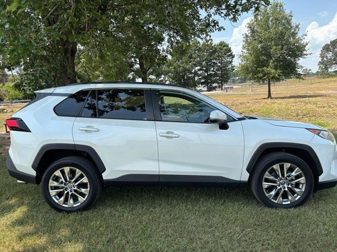 Used 2021 Toyota RAV4 XLE Premium FWD image 1