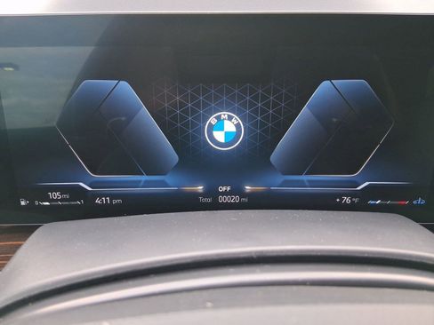 Used 2026 BMW X5 sDrive40i w/ Executive Package RWD image 19