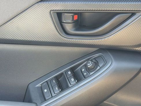 Certified 2025 Subaru Crosstrek 2.0i Premium image 23