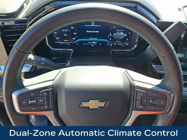 Used 2024 Chevrolet Silverado 1500 LT AWD/4WD image 4