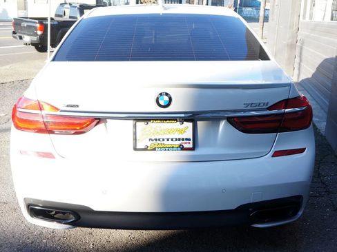 Used 2016 BMW 750i xDrive 750i xDrive Sedan 4D image 4