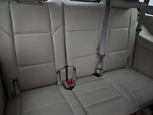 Certified 2025 Cadillac Escalade Premium Luxury Platinum AWD/4WD image 14