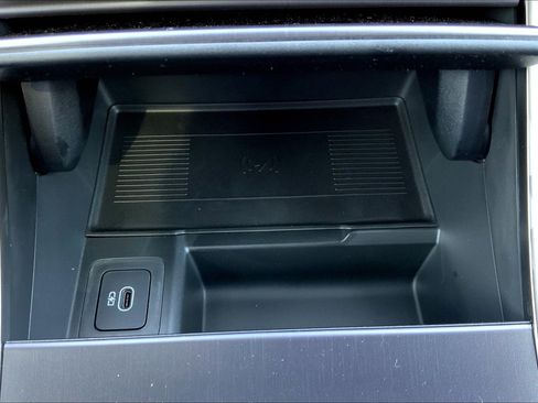 New 2026 Land Rover Range Rover Velar Dynamic SE image 22