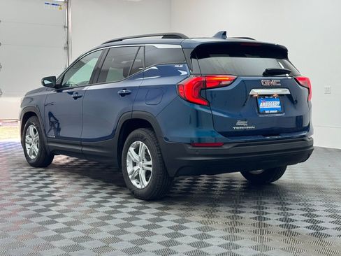 Used 2020 GMC Terrain SLE w/ Driver Convenience Package image 10