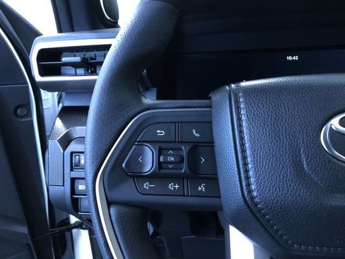 New 2026 Toyota 4Runner Limited AWD/4WD image 17