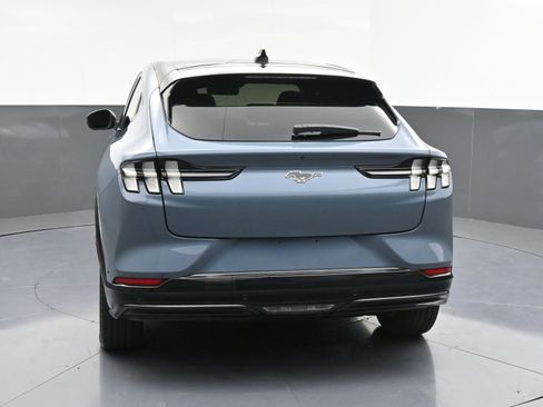 Used 2023 Ford Mustang Mach-E Premium image 7