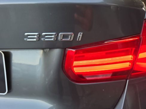 Used 2018 BMW 330i Sedan image 21