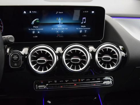 Certified 2021 Mercedes-Benz GLA 250 4MATIC image 31