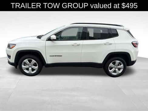 Used 2019 Jeep Compass Latitude w/ Popular Equipment Group AWD/4WD image 4
