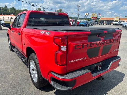 Used 2021 Chevrolet Silverado 1500 Custom w/ Safety Confidence Package AWD/4WD image 6