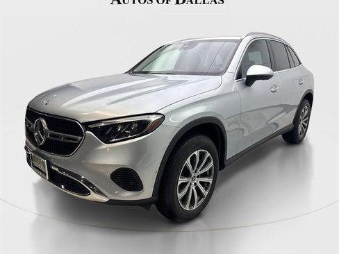 Used 2023 Mercedes-Benz GLC 300 4MATIC image 2