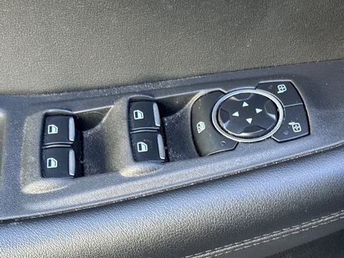 Used 2024 Ford Edge SEL image 12