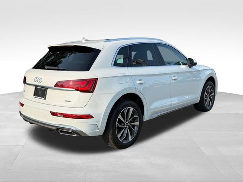 Used 2023 Audi Q5 2.0T Premium Plus w/ Premium Plus Package AWD/4WD image 8