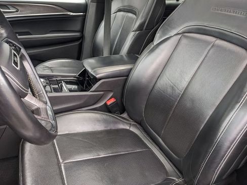 Used 2022 Jeep Grand Cherokee L Overland w/ MOPAR Finishing Package AWD/4WD image 12